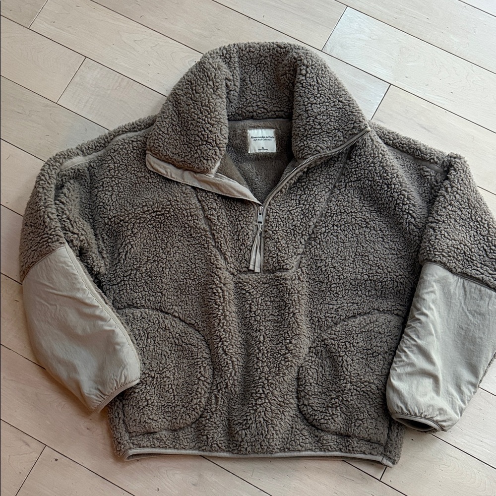 Abercrombie & Fitch Taupe Teddy Jacket